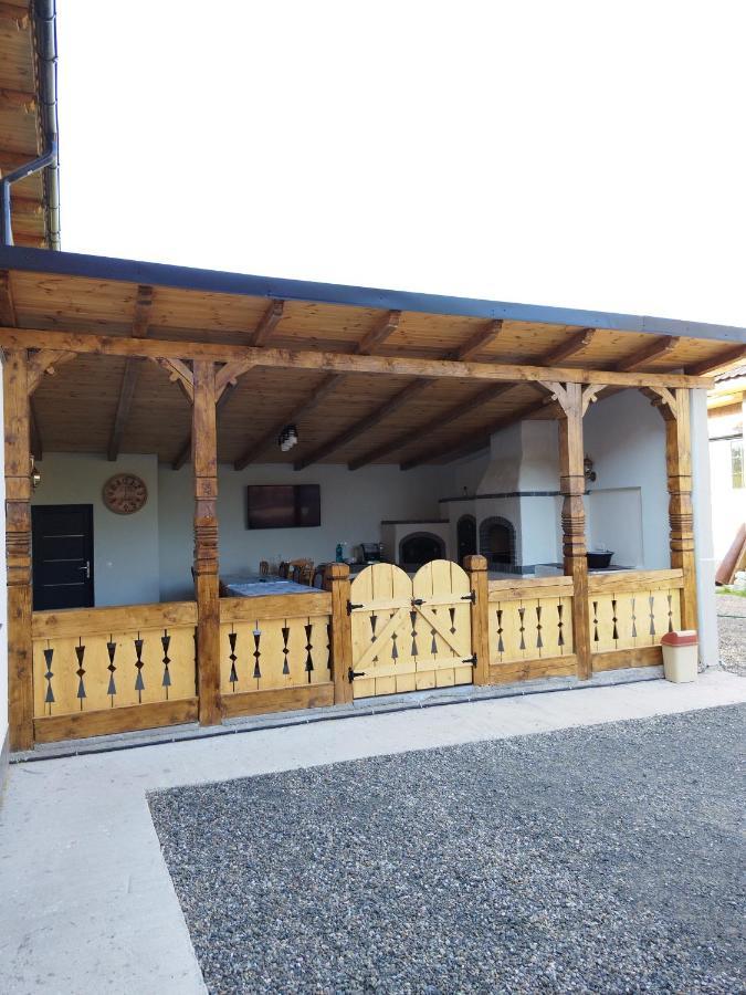 Casa De Langa Padure Hotel Máramarossziget Kültér fotó