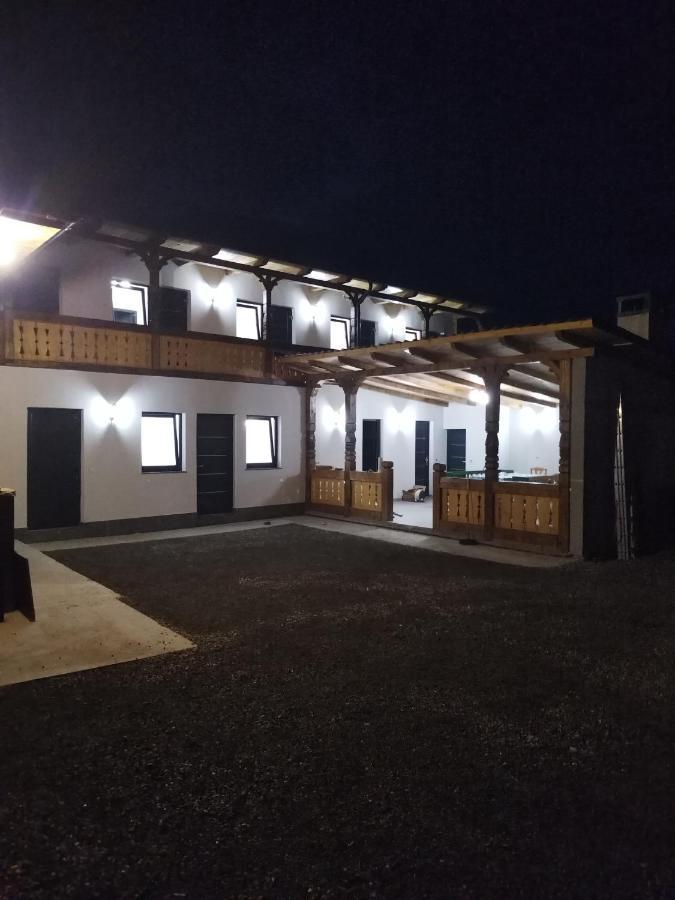 Casa De Langa Padure Hotel Máramarossziget Kültér fotó
